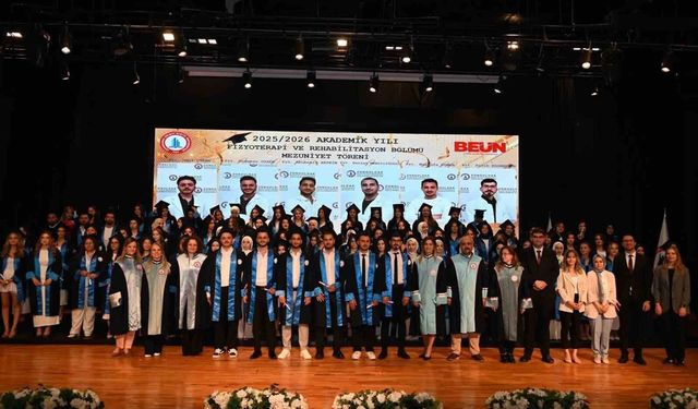 BEUN'da geleceğin hemşireleri, fizyoterapistleri ve sosyal hizmet uzmanları mezun oldu