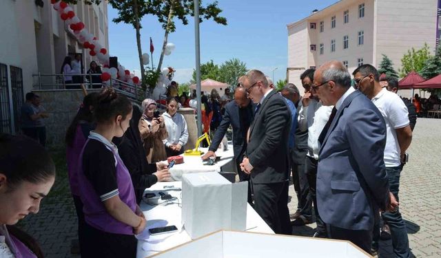 Bulanık'ta yıl sonu etkinliği büyük ilgi gördü