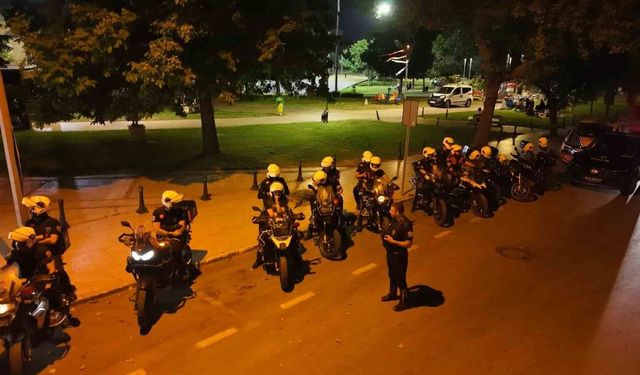 Bursa'da bin polisle huzur operasyonu Sokaklar abluka altına alındı