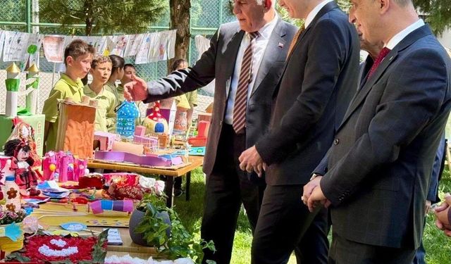 Dereköy Şehit Fatih Seven İlkokulu ve Ortaokulunda eğitim şenliği