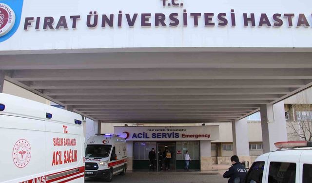 Elazığ'da otomobilin çarptığı motosiklet sürücüsü hayatını kaybetti