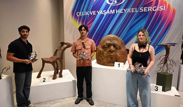 Erdemir, çeliği sanatla buluşturan genç yetenekleri ödüllendirdi