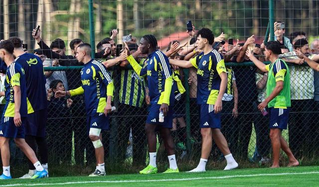 Fenerbahçe günü çift antrenmanla tamamladı
