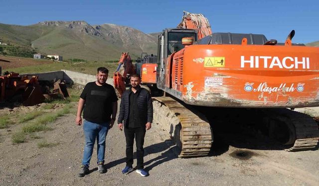 Gasp edildiğini iddia ettikleri 40 milyonluk iş makinelerini dağın başında buldular