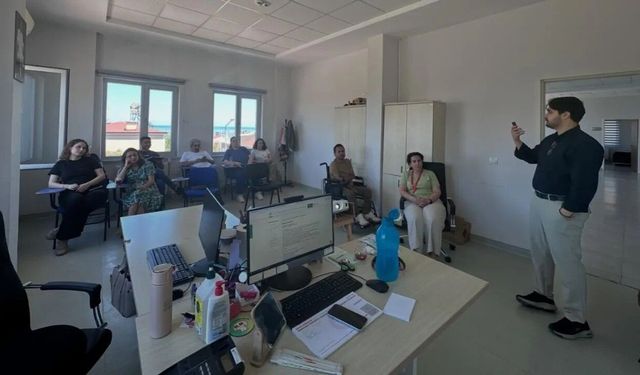 Gerze'de sağlık personeline hizmet içi eğitim