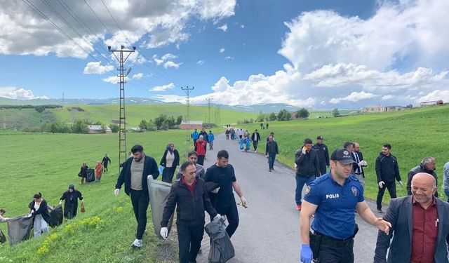 Hanak'ta çöp toplama seferberliği