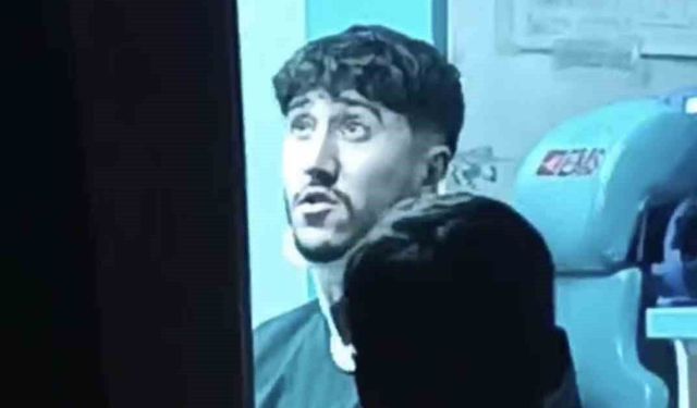 Iğdır'da kontrolden çıkan otomobil iş yerine girdi: 2 yaralı