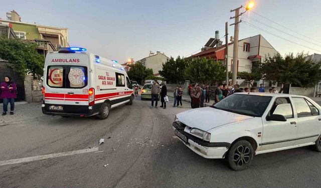 Karaman'da otomobiller çarpıştı: 1 yaralı