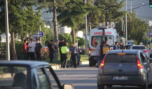 Kaza sonrasında dili boğazına kaçan çocuğu vatandaş kurtardı
