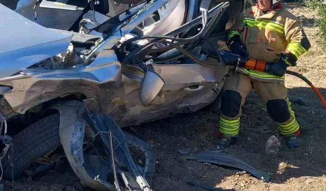 Kazada uçuruma yuvarlanan cip hurdaya döndü: 1 ölü