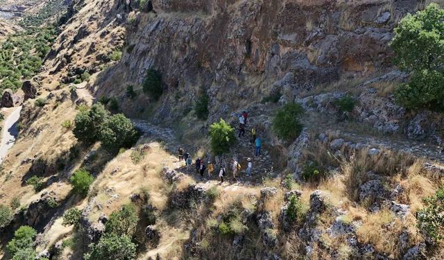 Kokartlı rehberler 541 kilometrelik Kral Yolu rotasını gezdi