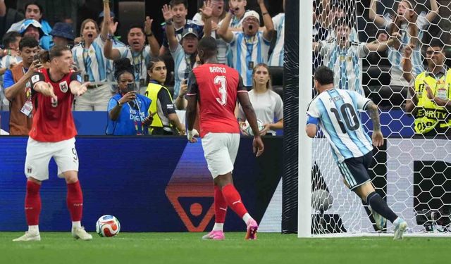 Messi, Dünya Kupası tarihinin en golcü ismi oldu