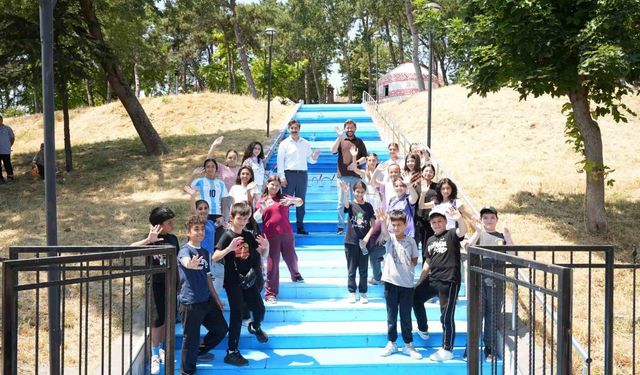 Minik ellerden Babasultan Parkı'na renkli dokunuş