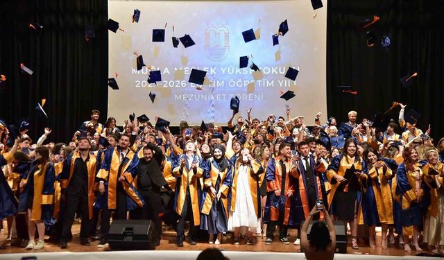 Muğla MYO'da mezuniyet sevinci