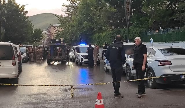 Muş'ta kardeşini ve polisi yaralayan şüpheli operasyonla etkisiz hale getirildi