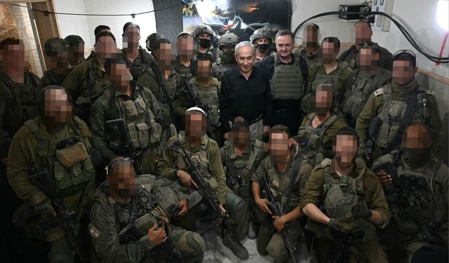 Netanyahu, Lübnan'ın güneyindeki İsrail askerleriyle bir araya geldi