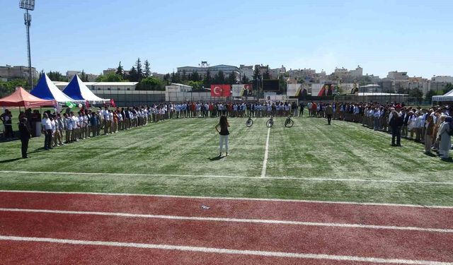 'Sağlıklı Gençlik Haftası'nda öğrenciler spor etkinliklerinde buluştu