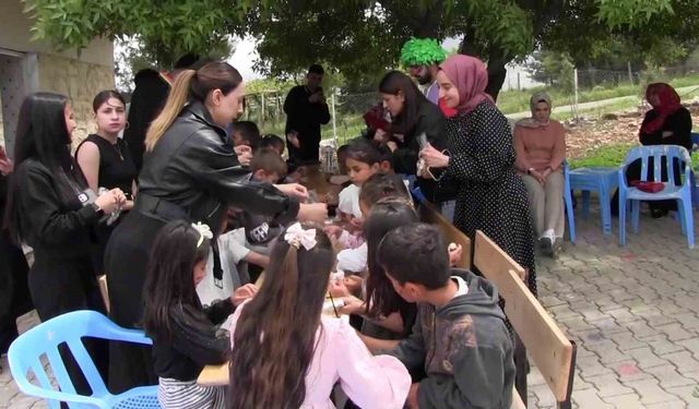 Siirt'te üniversiteli öğrencilerden örnek çalışma: Köy okulunu yenilediler
