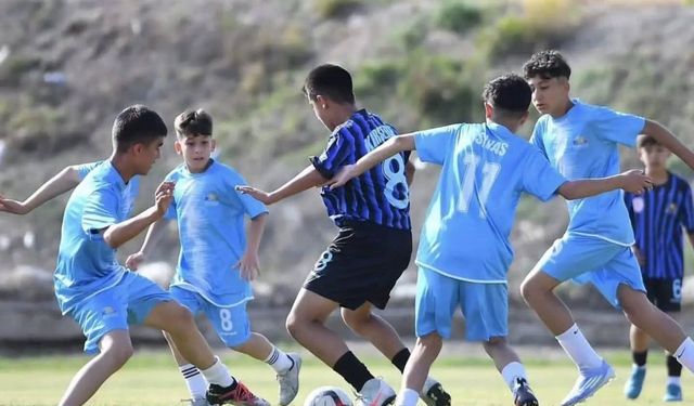 Sivas ANALİG'de grup lideri oldu