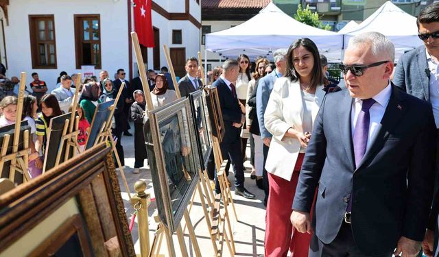 Sivas'ta geleneksel el sanatları tasarım ve üretimle geleceğe taşınıyor
