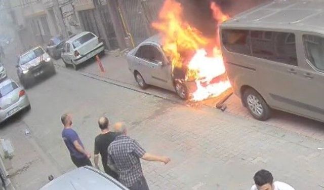 Tekirdağ'da otomobil alev alev yandı: Kundaklama şüphelisi tutuklandı