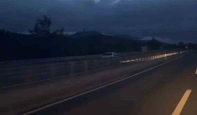Ters yönde kilometrelerce ilerleyerek trafiği tehlikeye düşürdü