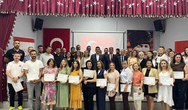 Türkeli'de 42 öğretmene başarı belgesi