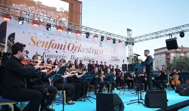 Ümraniye'de senfoni rüzgarı: Müzik Akademisi öğrencilerinden unutulmaz konser