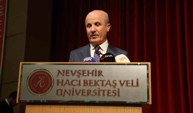 YÖK Başkanı Özvar: 'Mezuniyet bir son değil, hayat boyu öğrenmenin yeni başlangıcıdır'