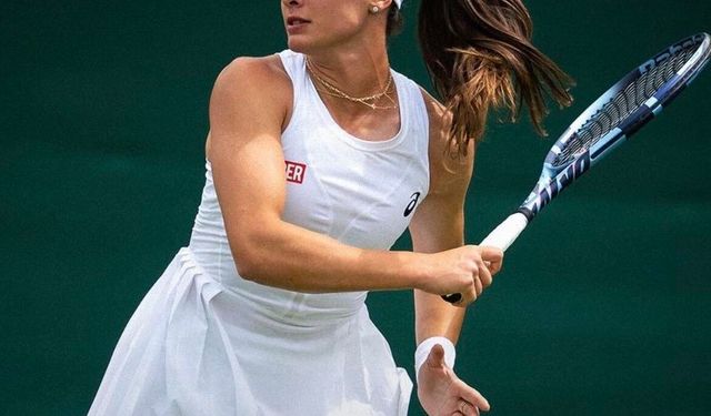 Zeynep Sönmez Wimbledon'da ikinci tura yükseldi