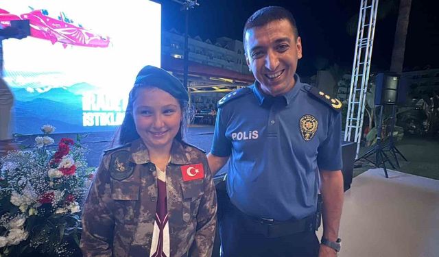 15 Temmuz şehidi PÖH Komiser Yardımcısı Güler'in yeğenine anlamlı hediye