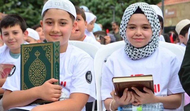 15 Temmuz şehitlerine vefa: 600 çocuk Kur'an-ı Kerim okudu