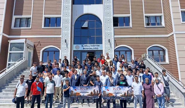 Ağrı'da '1071 Ruhundan Türkiye Yüzyılı Vizyonuna' gezi programının ilk kafilesi döndü