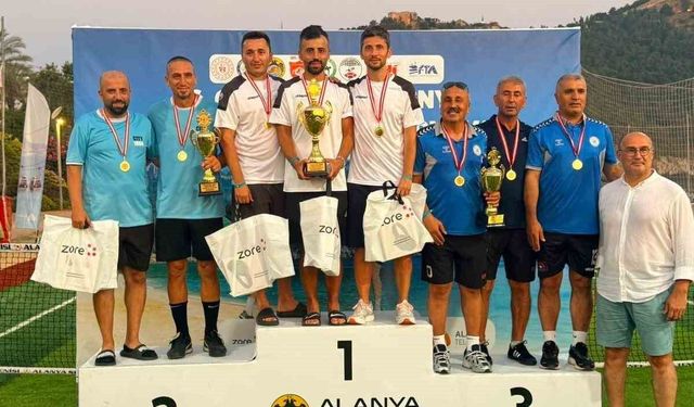 Alanya Futnet'te zirveyi bırakmadı