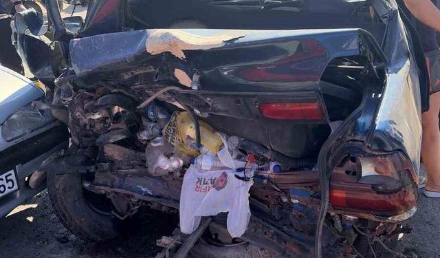 Ayvalık'ta feci kaza: 6 yaralı