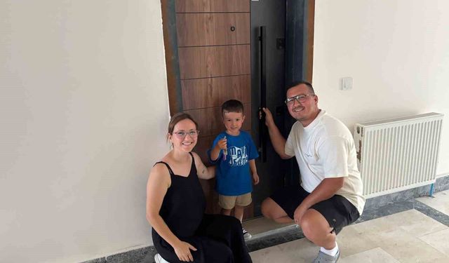 Babaeski'de TOKİ konutlarının anahtar teslim heyecanı yaşandı