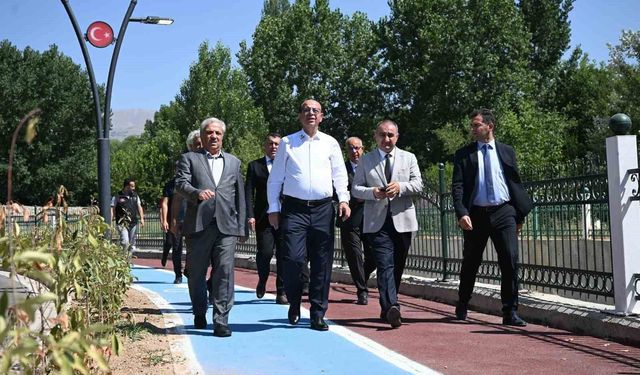 Başkan Geçit: 'Beylerderesi Yaşam Vadisi, Yeşilyurt'un turizm ve sosyal yaşamına yeni bir soluk getirecek'