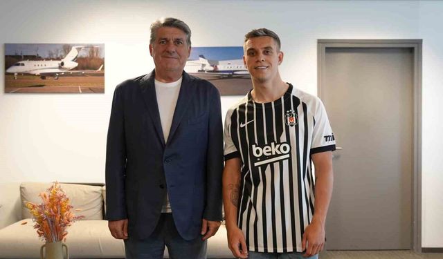 Beşiktaş: 'Profesyonel futbolcu Leandro Trossard'ın kalıcı transferi konusunda oyuncu ve kulübü Arsenal ile görüşmelere başlanmıştır.'