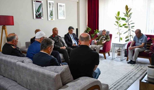 Bolu'da 15 Temmuz şehidinin ailesine vefa ziyareti