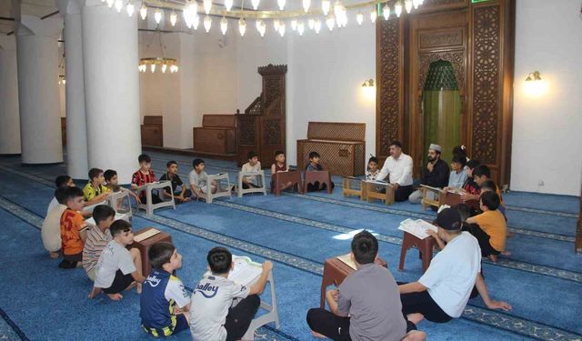 Cizre'de yaz Kur'an kurslarına çocuklardan yoğun ilgi