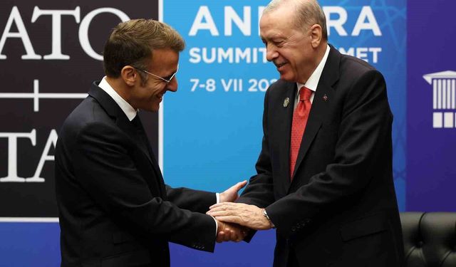 Cumhurbaşkanı Erdoğan, Macron ile görüştü