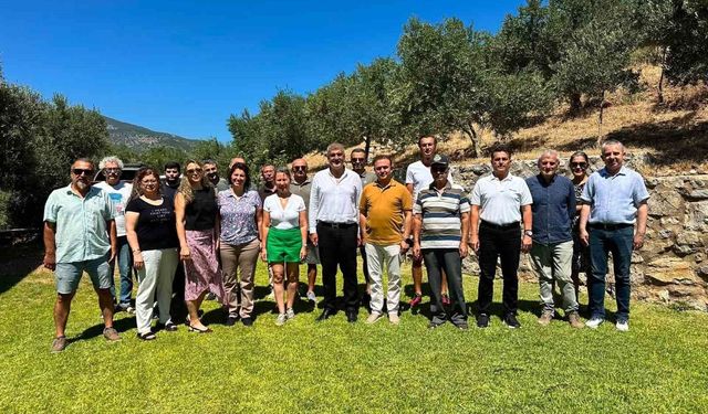 Datça'da zeytin ve badem üreticileri birliği resmen kuruldu