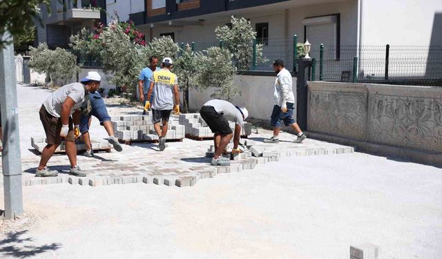 Didim'de yol çalışmaları devam ediyor