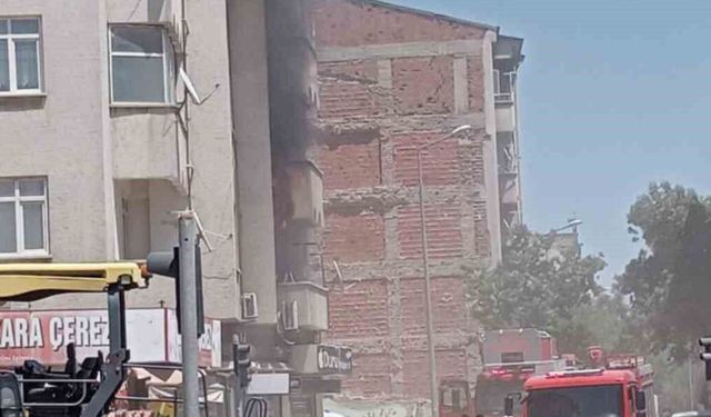 Elazığ'da ev yangını söndürüldü