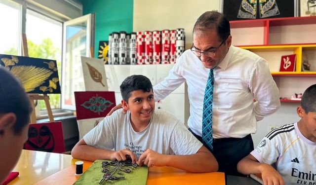Eleşkirt Gençlik Merkezi'nde yaz kulübü coşkusu