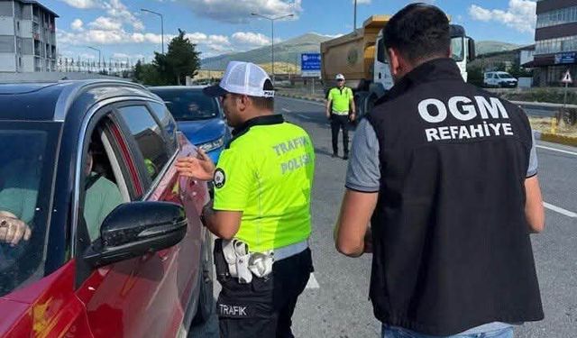 Erzincan'da 2 bin 200 sürücüye orman yangınlarına karşı bilgilendirme