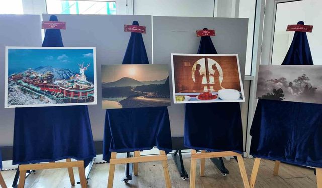 Fethiye'de ''Dağlar ve Denizler Yeşeriyor'' sergisine yoğun ilgi