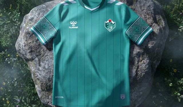 Iğdır FK yeni sezon formalarını tanıttı