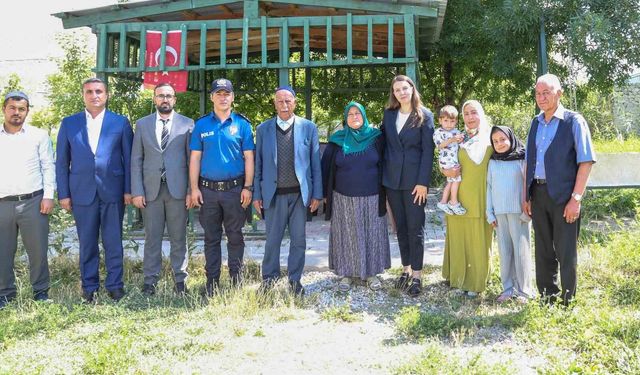 Kaymakam Fatma Turhan Keser'den şehit kabrine ziyaret