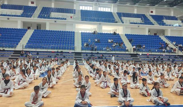 Malatya'da 476 sporcu siyah kuşak için ter döktü